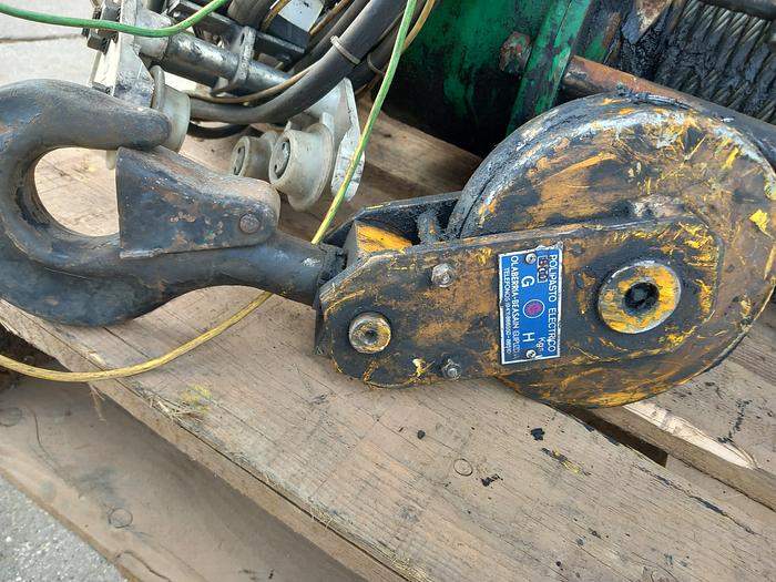 Usado Guincho elétrico de 800 kg