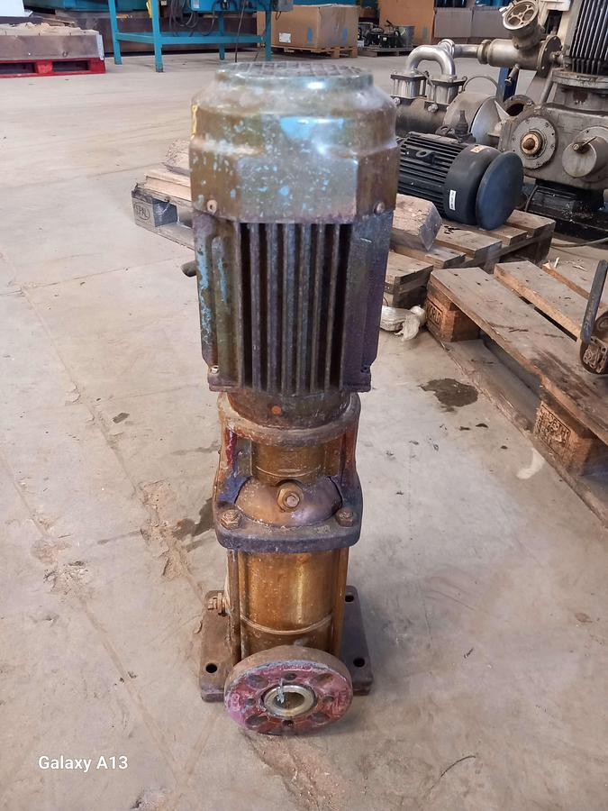 Used Motor con bomba GRUNDFOS 0,8 kw