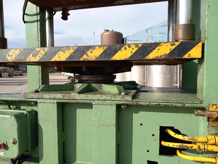 Used Prensa hidráulica 4 colunas