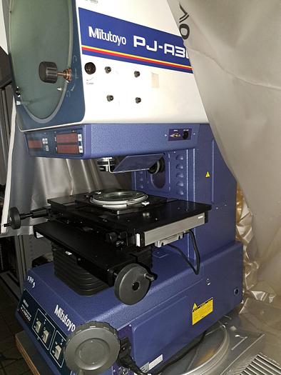 Used Projetor ótico MITUTOYO PJ-A3000