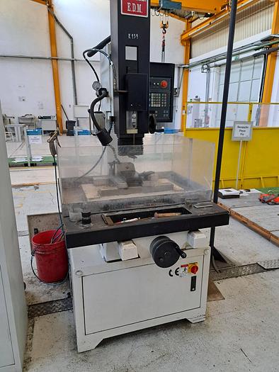 Used Erosão por fio EDM S26