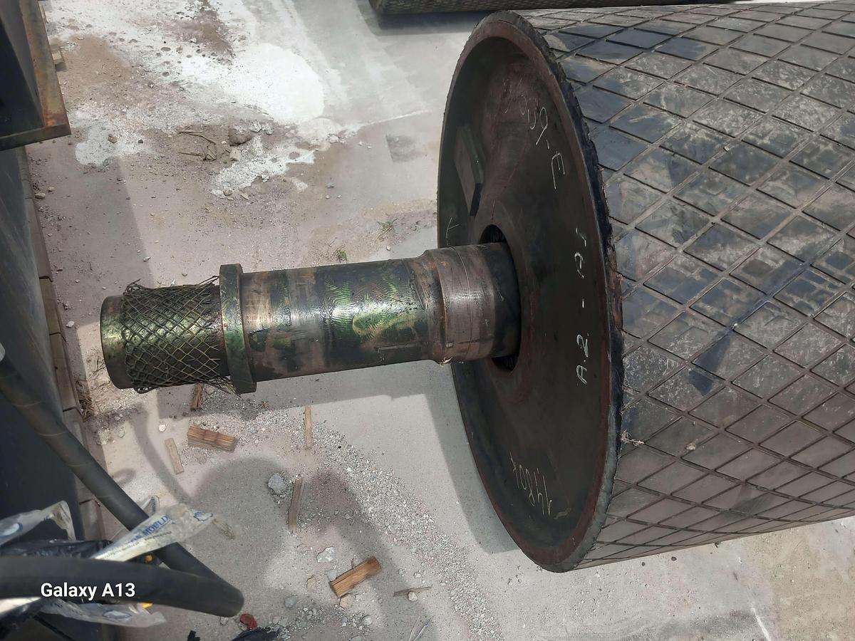 Used Tambor de acionamento emborrachado nervurado 800 x 1600 