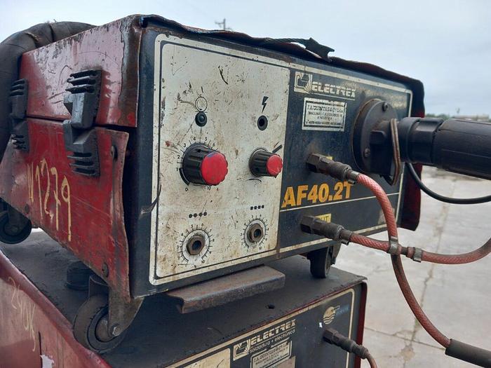 Usado Máquina de soldar ELECTREX MIG 453