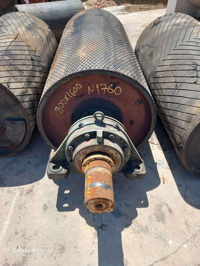 Used Tambor de acionamento emborrachado nervurado 800 x 1600 