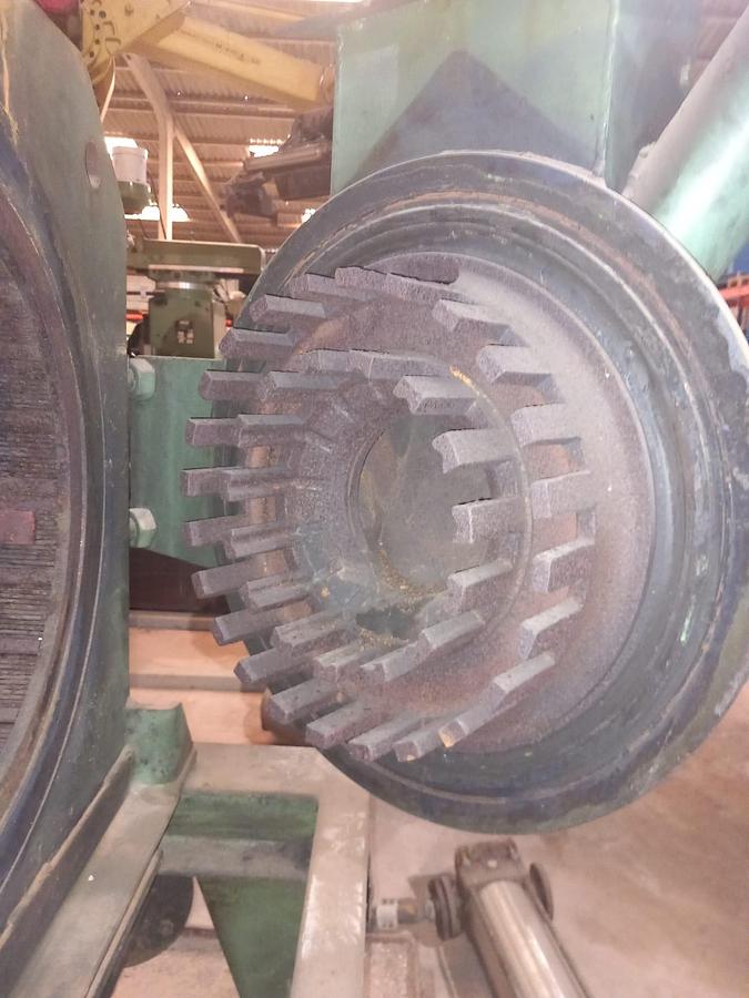 Usado Moinho para serrim METALCERTIMA