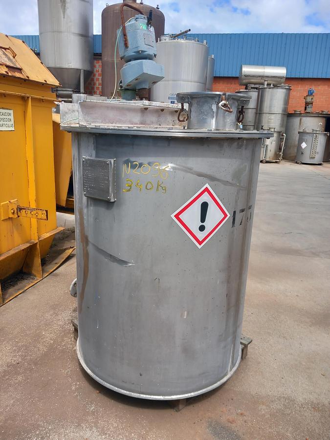 Used Depósito de inox com misturador