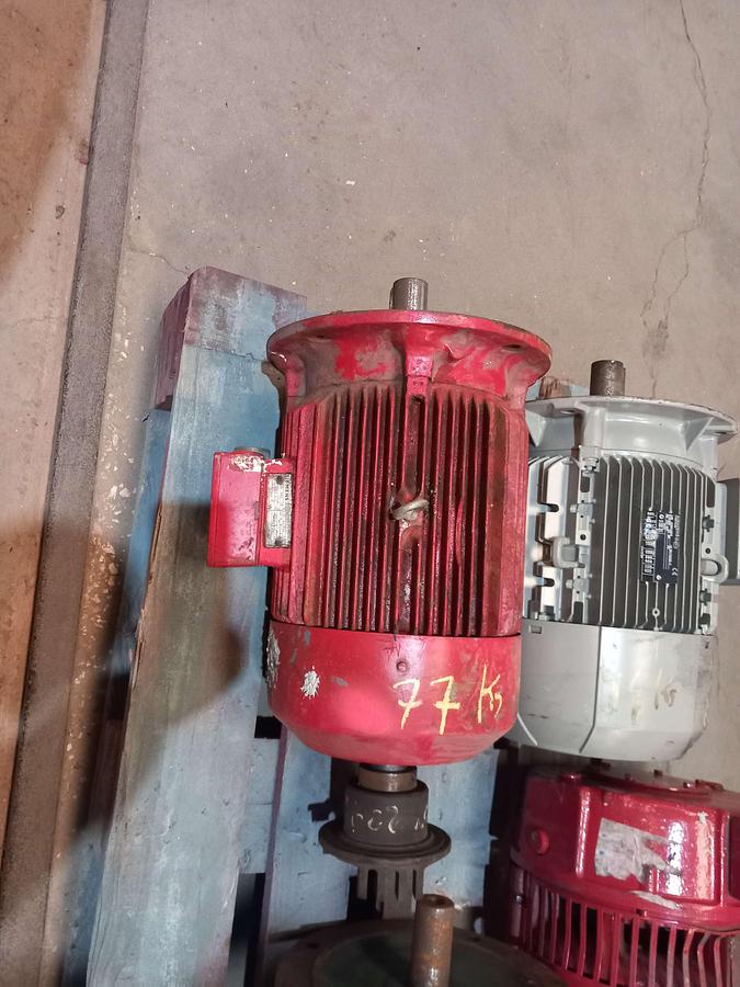 Used Motor elétrico industrial Siemens 10 CV