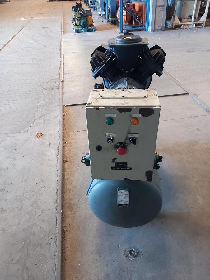 Used Compressor Atlas Copco LE 7