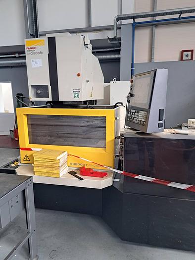 Used Erosão por fio Fanut Robocut ∝-C 600iB