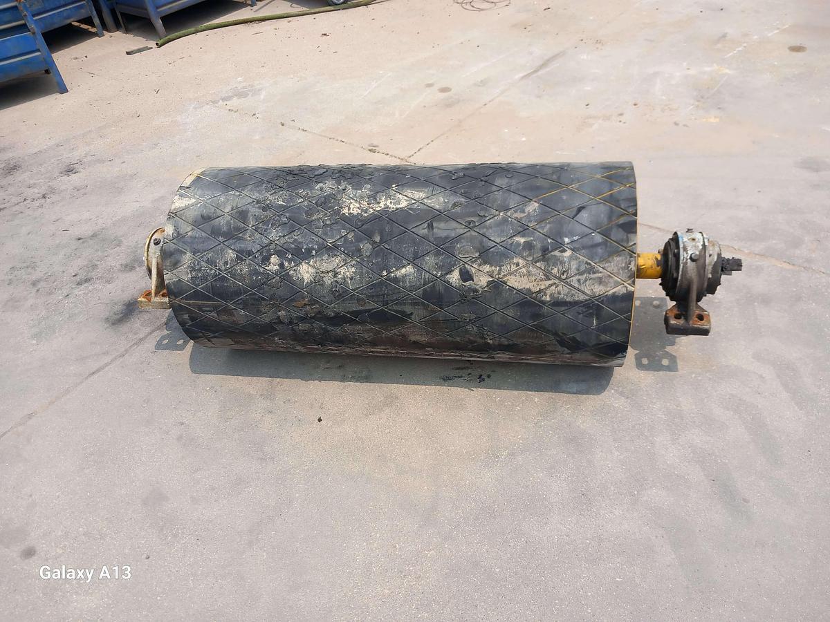 Used Tambor de acionamento emborrachado nervurado 500 x 1140