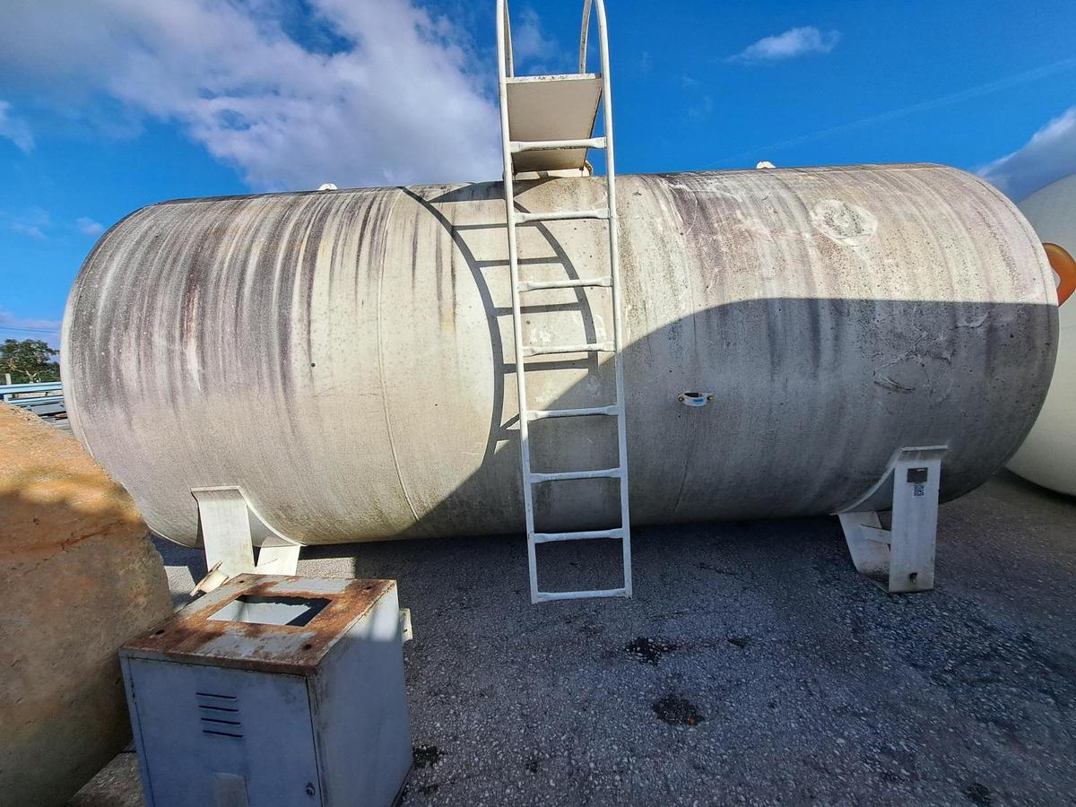 Used Reservatório de ferro de 25.000l para combustível 