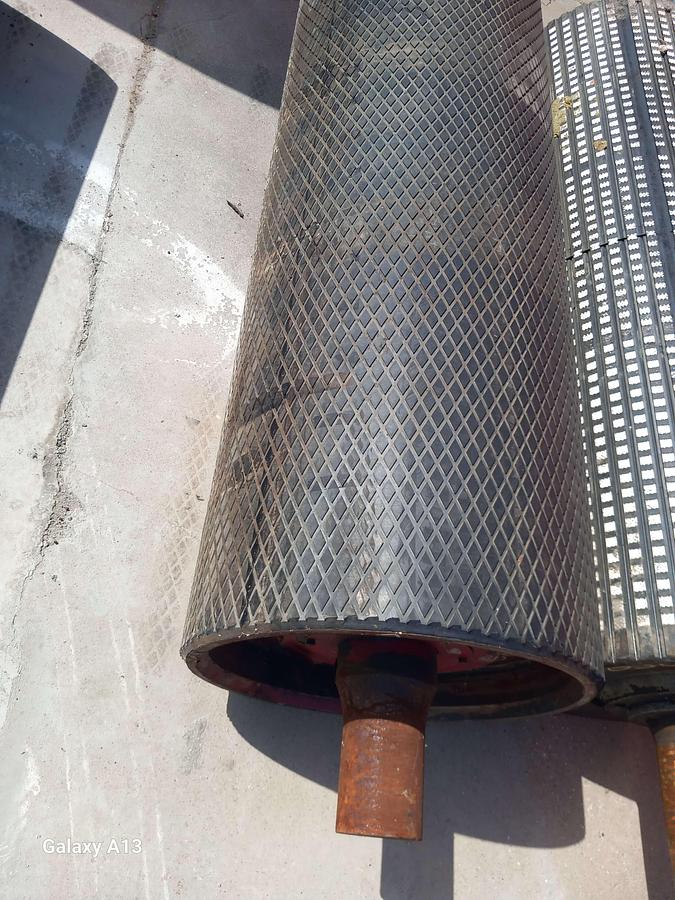 Used Tambor de acionamento emborrachado nervurado 630 x 1800 