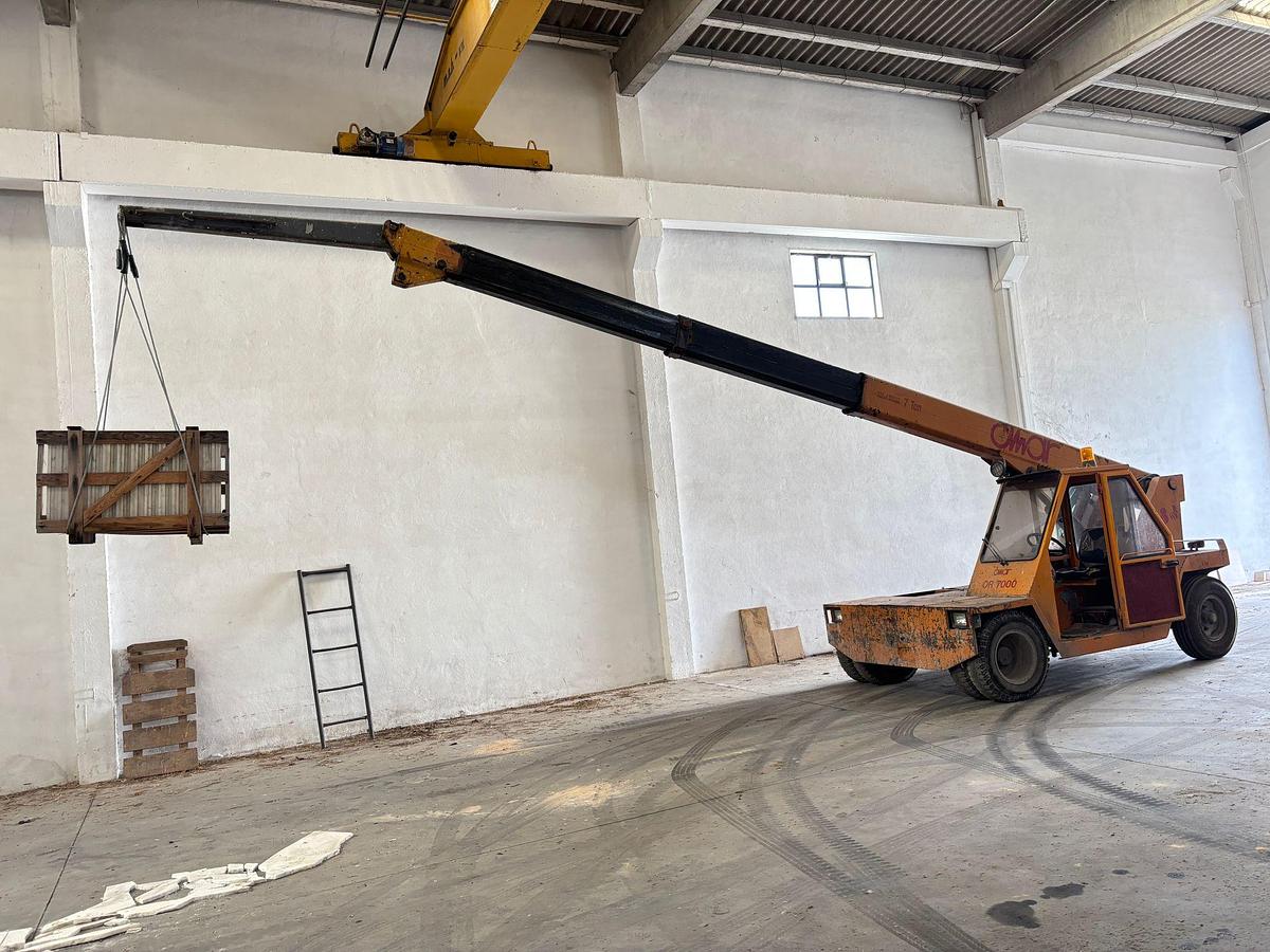 Used Empilhador telescópico de 7 toneladas OMAR