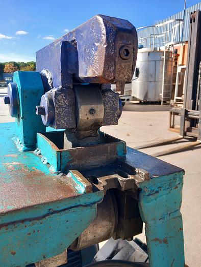 Used Maquina Tico-Tico COUTH MC