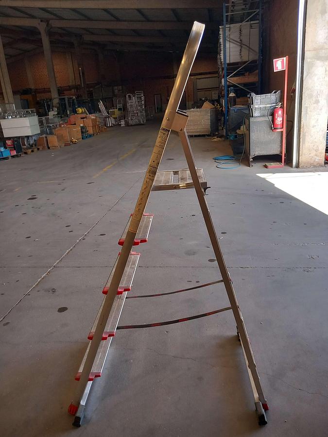 Used Escadote de aluminio