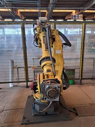 Used Robot de soldadura por resistência FANUC R-2000IB 210F 