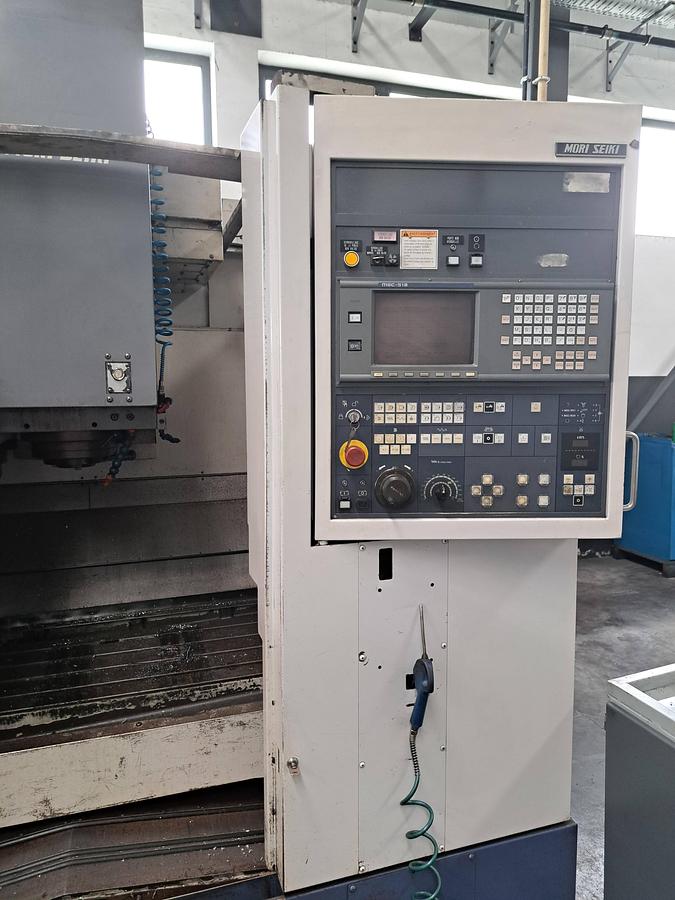 Used Centro de maquinação Mori Seiki MV-40M