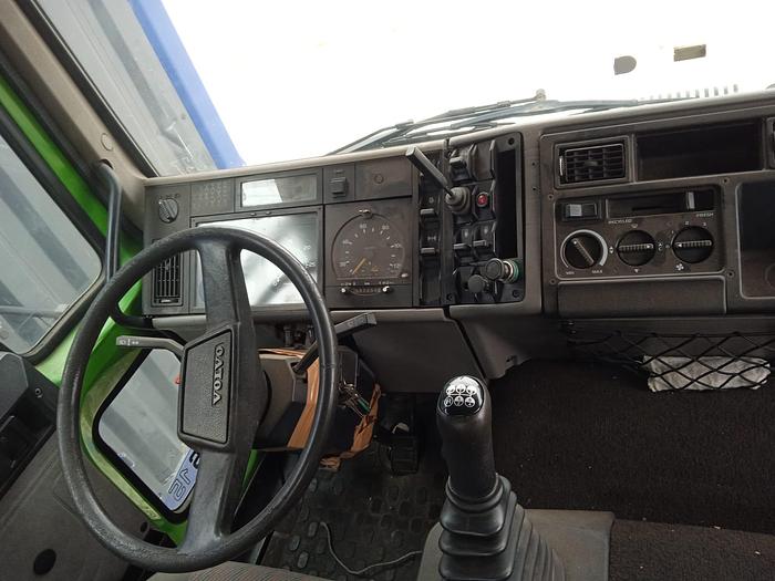 Used Camião Volvo FL6-15