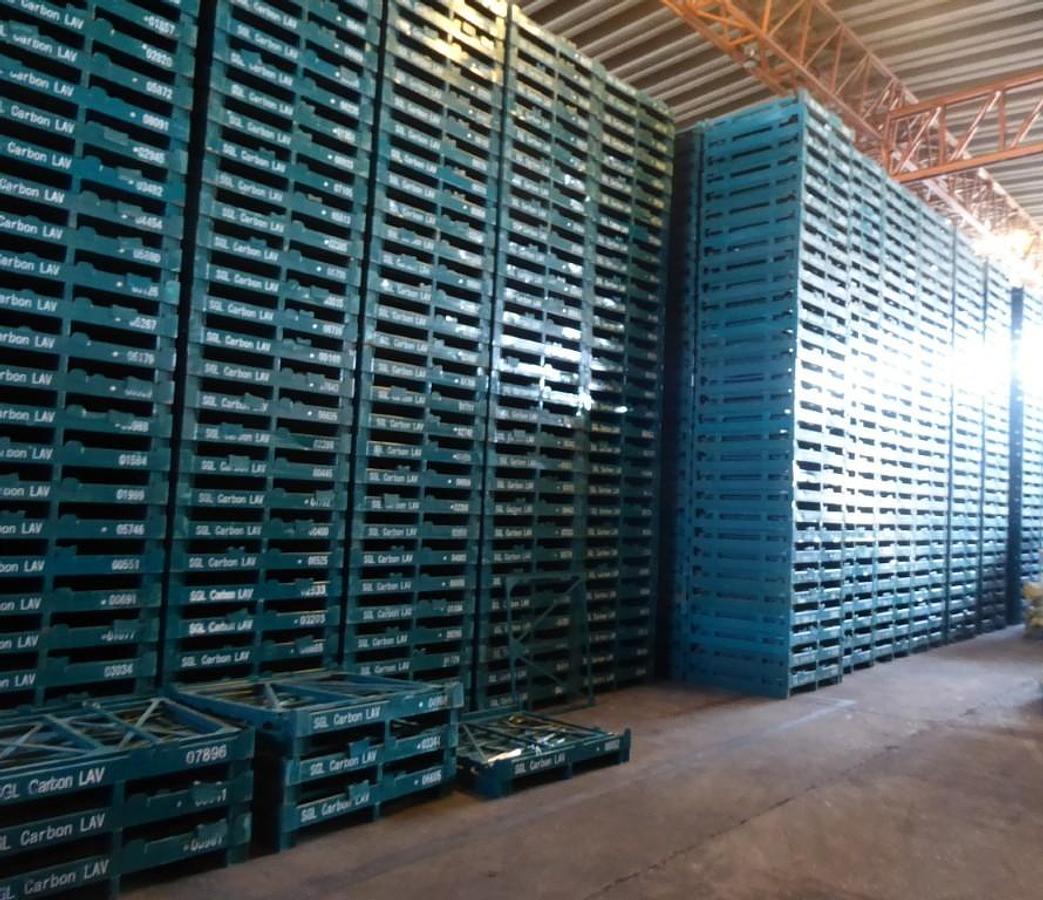 Used Contentores / Racks empilháveis