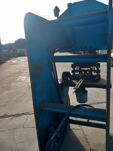 Used Quinadeira pneumática