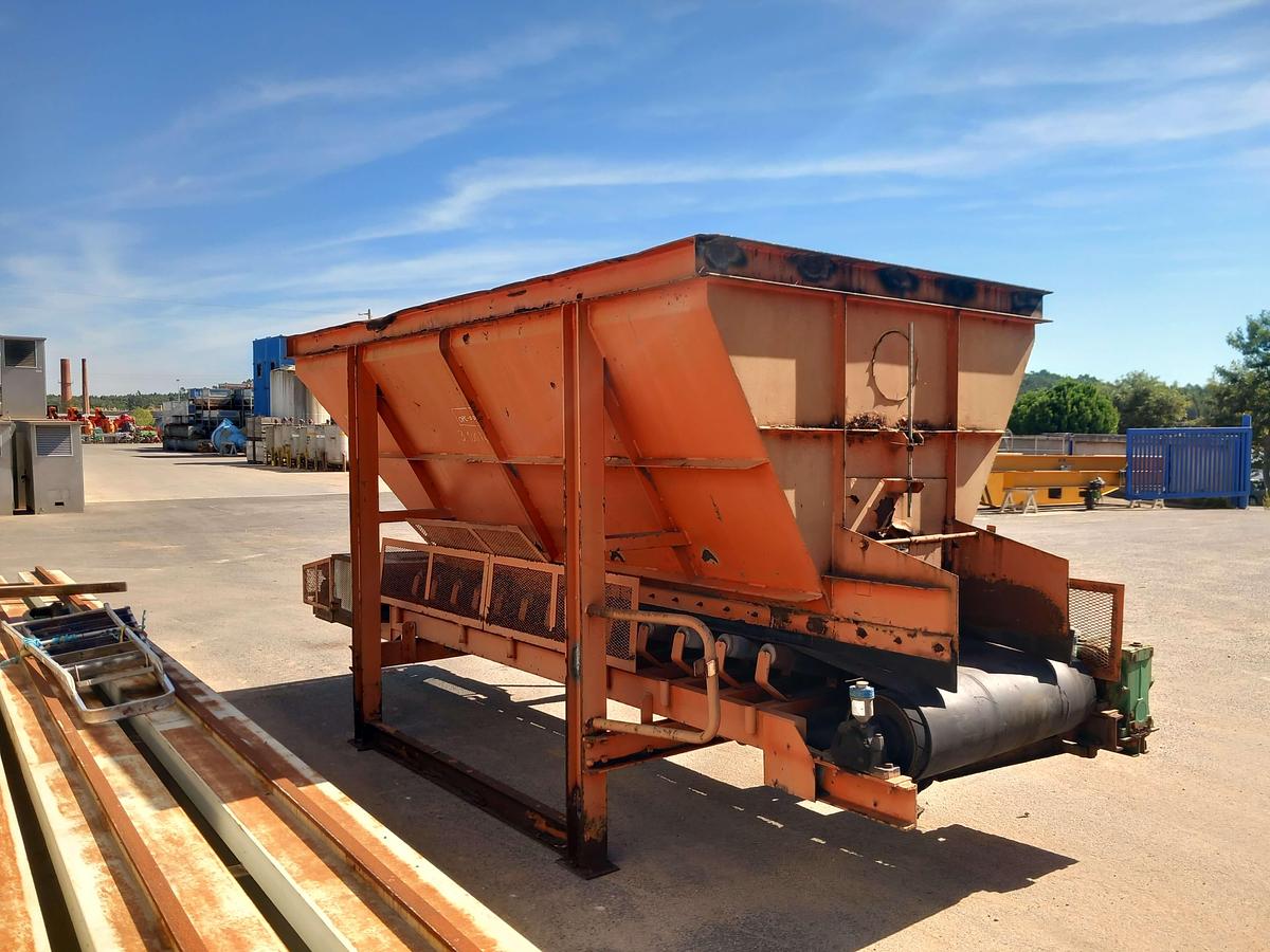 Used Tolva con tapete