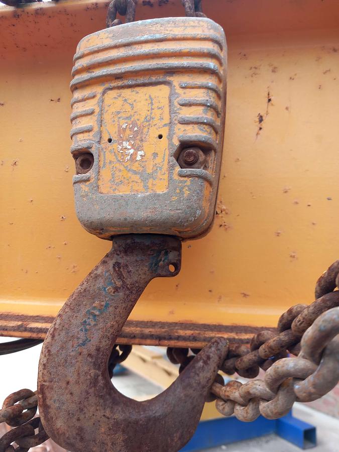 Used Guincho elétrico de bandeira Demag 2Tn