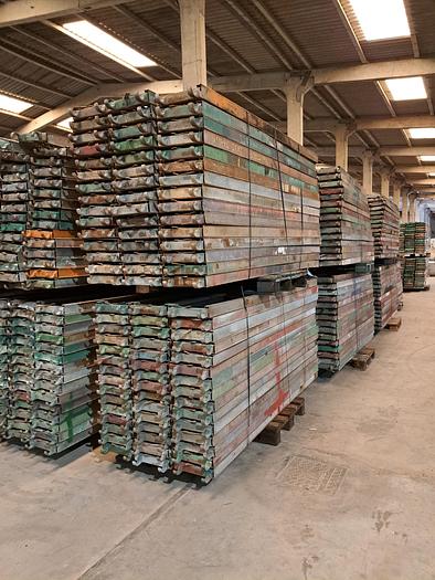 Used Pranchas de andaime modular Plettac Contur de 2,5 metros