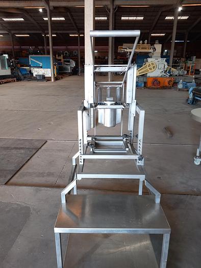 Used Máquina manual de cortar legumes