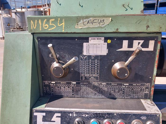 Used Torno mecânico Jacinto Ramos e Irmão de 2 metros