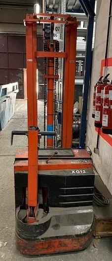 Usado Paleteira elétrica Fenwick XG12