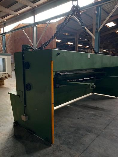 Used Guilhotina LVD Romar MVS 40/5