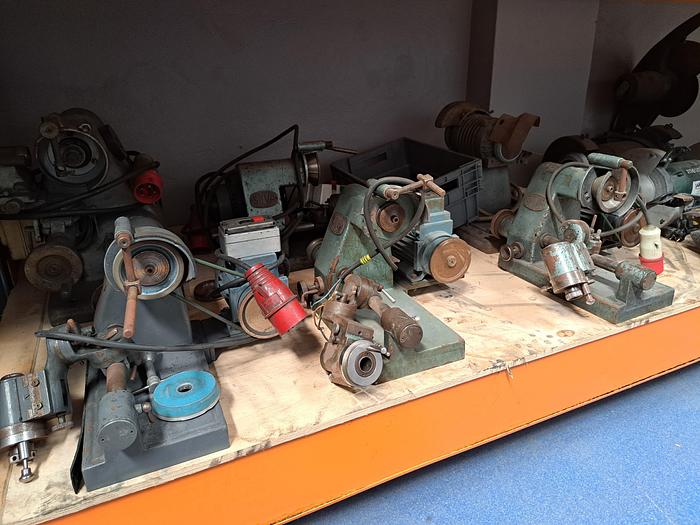 Usado Máquina de afiar ferramentas universal