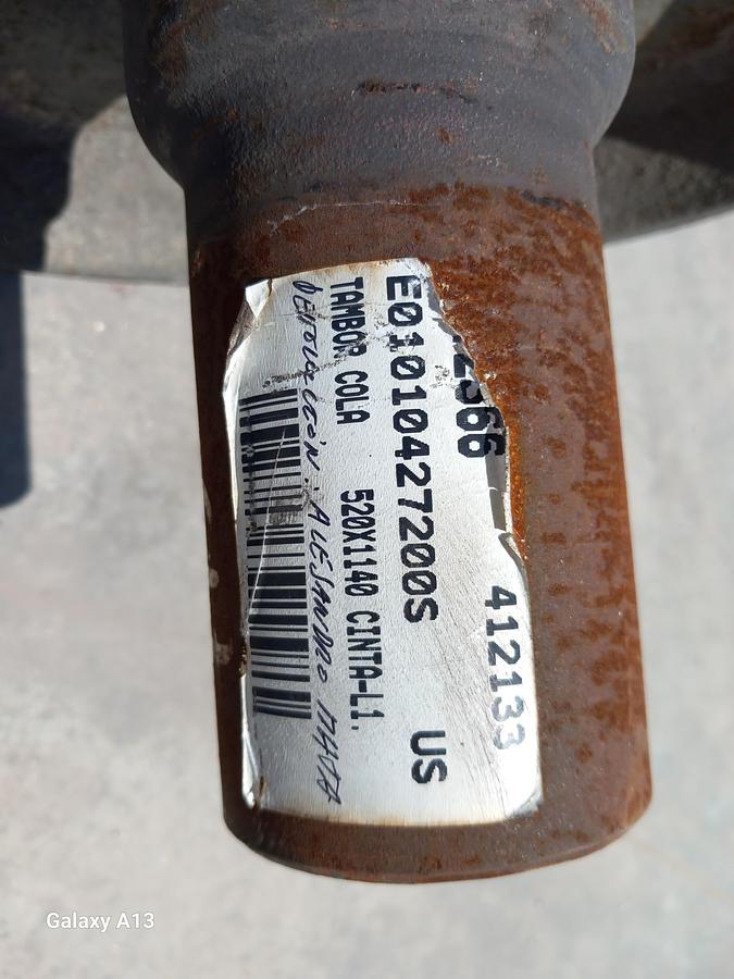 Used Tambor de acionamento com banda de rodagem ranhurada 520 x 1140