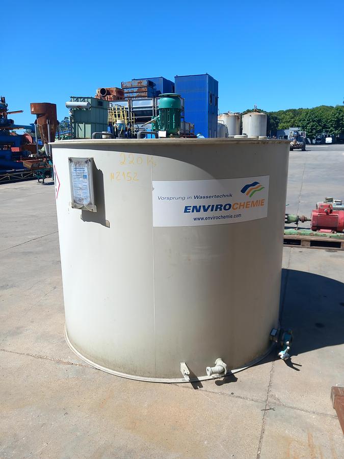 Used Deposito de plástico Envirochemie 3000 litros