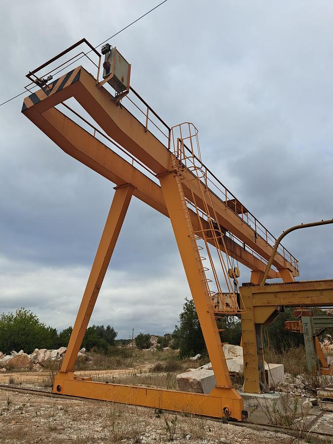 Used Pórtico rolante de 25 ton DEMAG