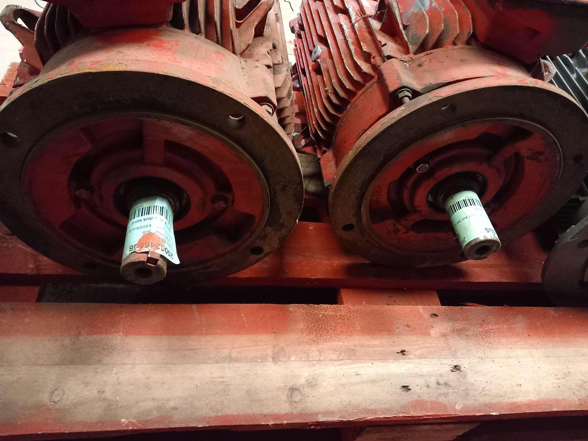 Used Motor elétrico industrial LEROY SOMER LS160LUR-TC