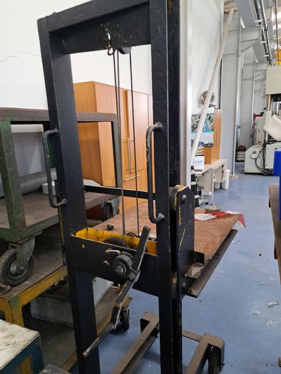 Usado STACKER MANUAL