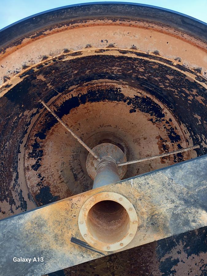 Used Depósito de plástico decantador