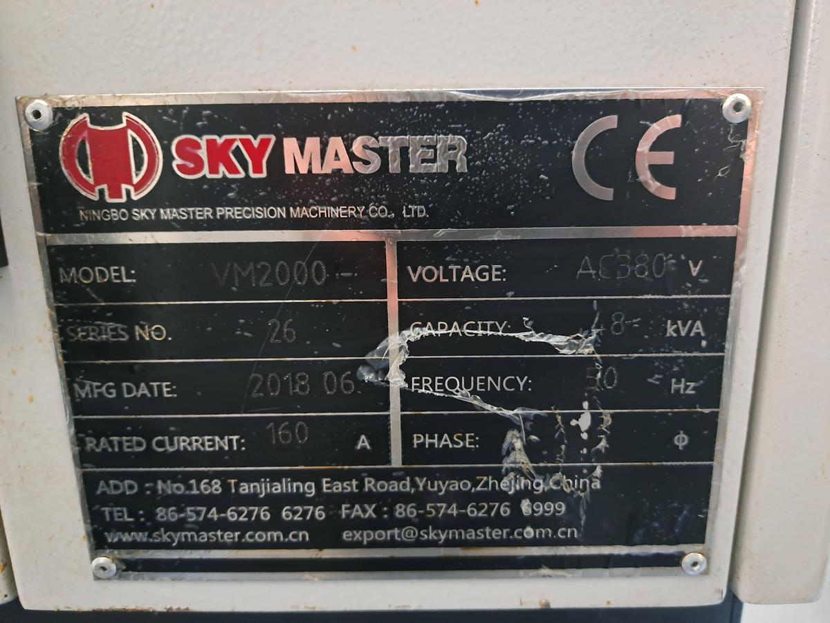 Used Centro de maquinação SKY MASTER VM2000