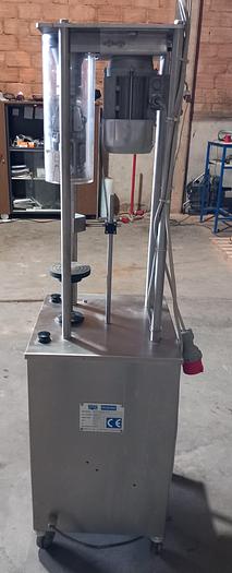 Used Capsulador de Rosca semi-automático OFFICINE PESCE PG2000/V