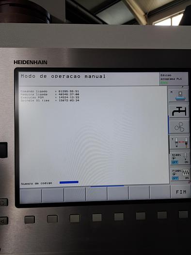 Usado Centro de maquinação TAKUMI VC1052