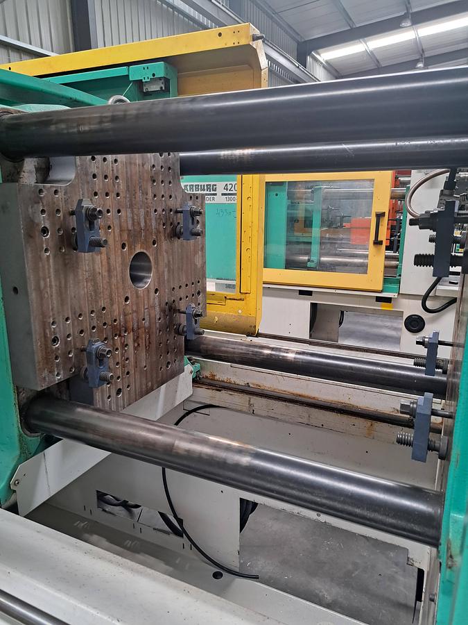 Used Máquina de injeção ARBURG 470S 1300-350