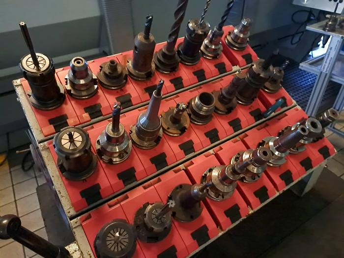 Used CNC DECKEL MAHO 50M