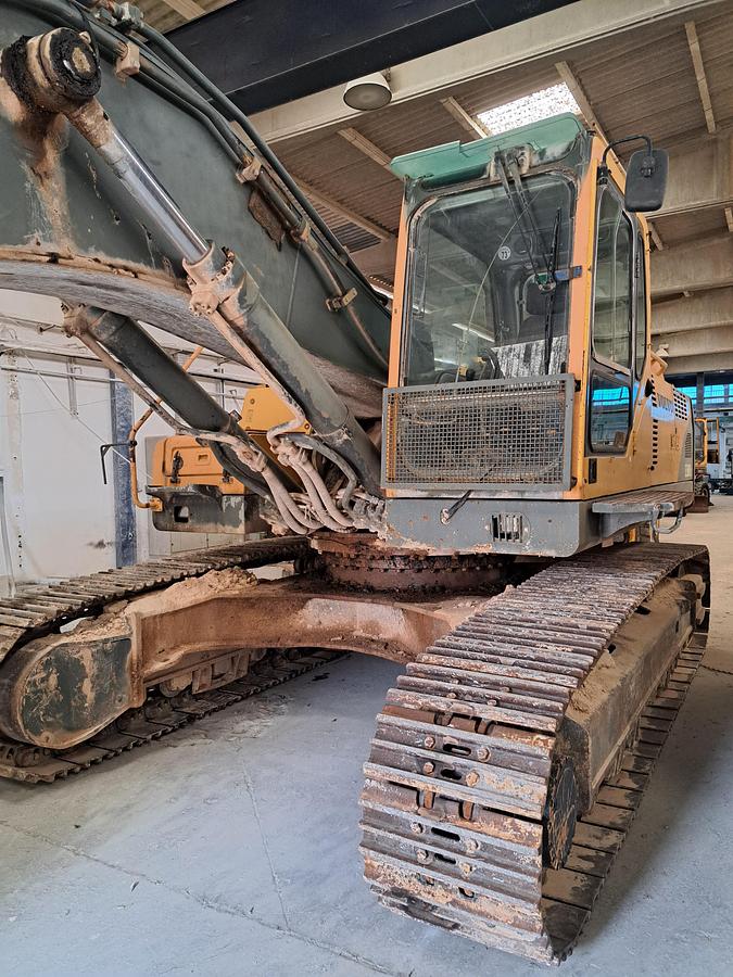 Used Giratória de rastos VOLVO EC360 BLC