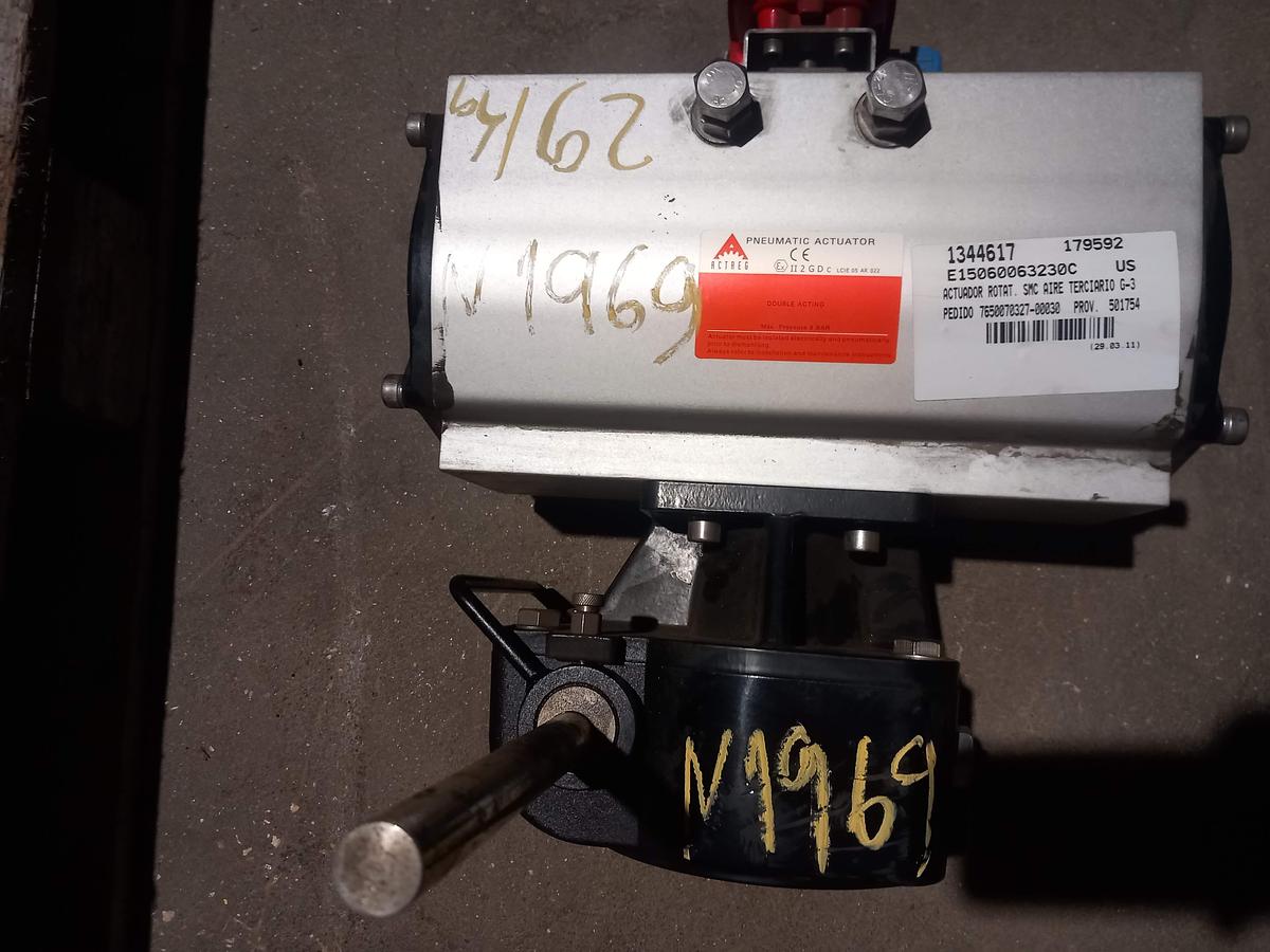 Used 2006 Valvulas controlo Pneumática SMC