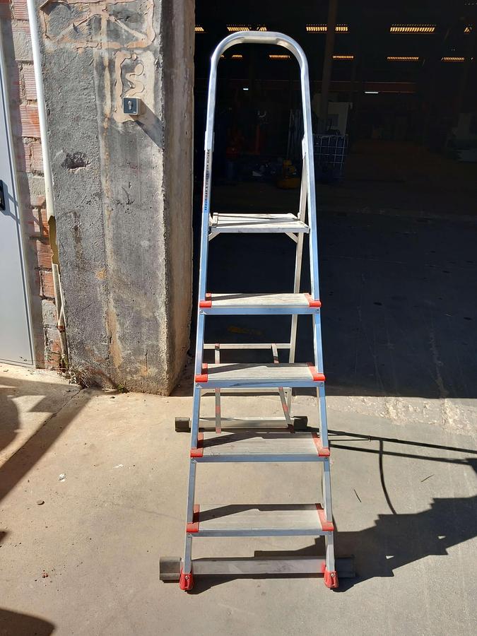 Used Escadote de aluminio