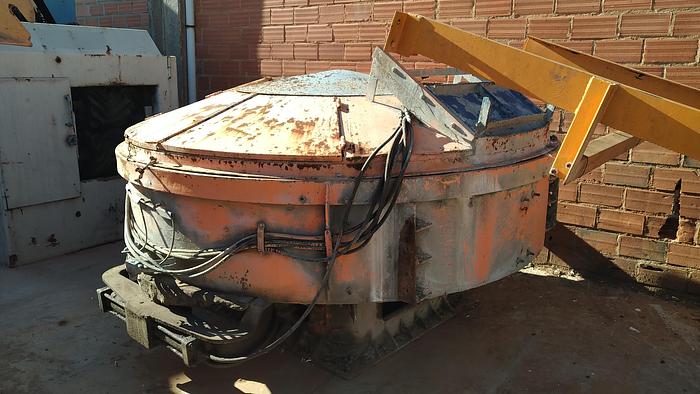 Used Misturador de betão de 1000L GIRO