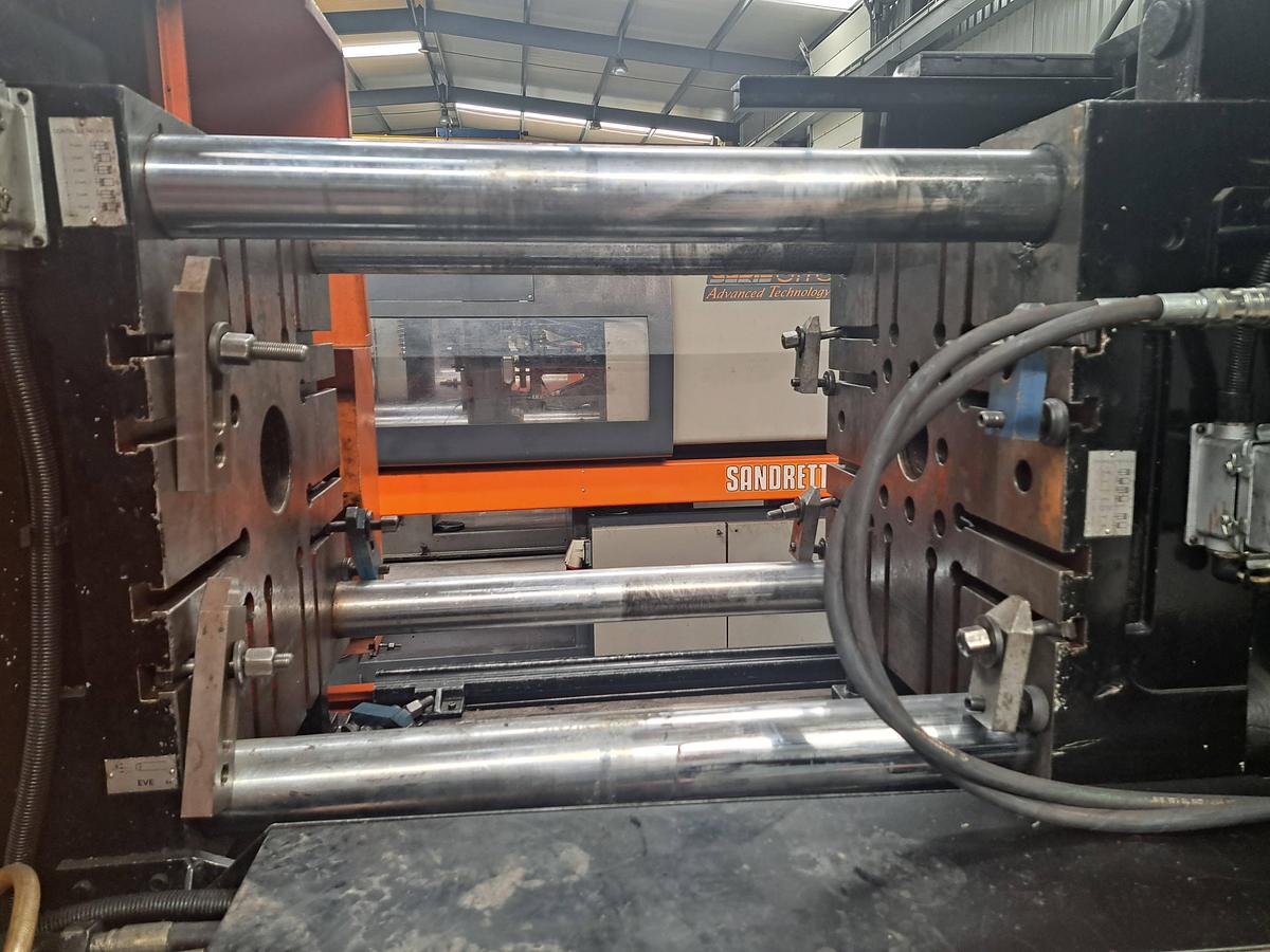 Used 1991 SANDRETTO EUROMAP 612-150 Serie Otto 150 S8 150