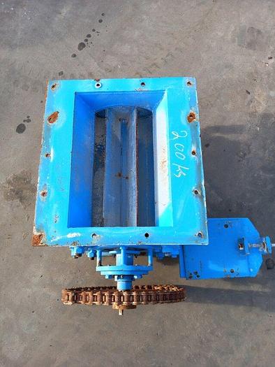 Used Equipamento de elevaçáo eclusa sem motor