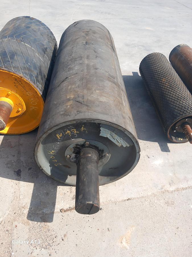 Used Tambor de acionamento liso  650 x 1600